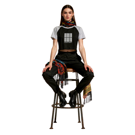 Color-Blocked Raglan Sleeve Crop Top